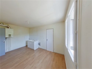 t4 à la location -   18200  SAINT AMAND MONTROND, surface 103 m2 location t4 - UBI476836313